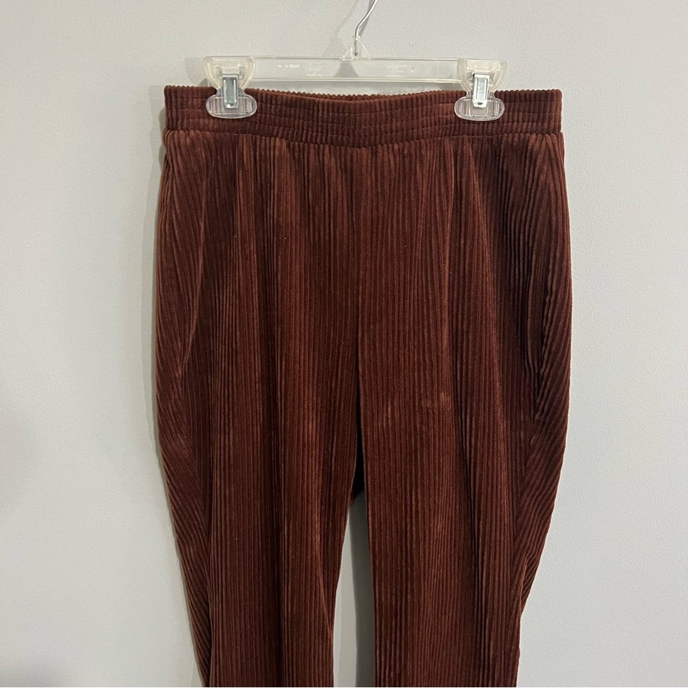Bagatelle Collection S Brown Corduroy High Rise Bell Bottom Pants - Picture 10 of 15